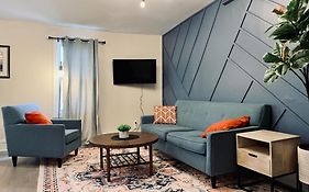 New Cozy& Stylish 2-Bdrm, Close To Downtown, Unit #3