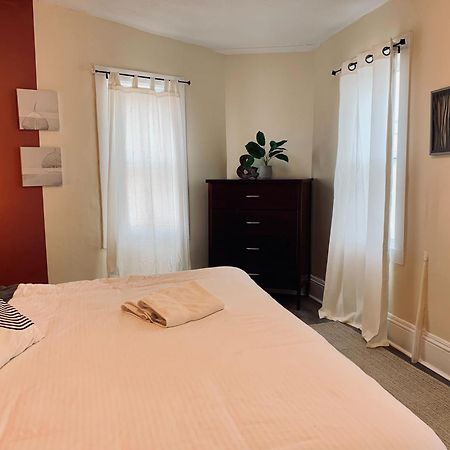 New Cozy& Stylish 2-Bdrm, Close To Downtown, Unit #3 Apartment Halifax Exterior photo