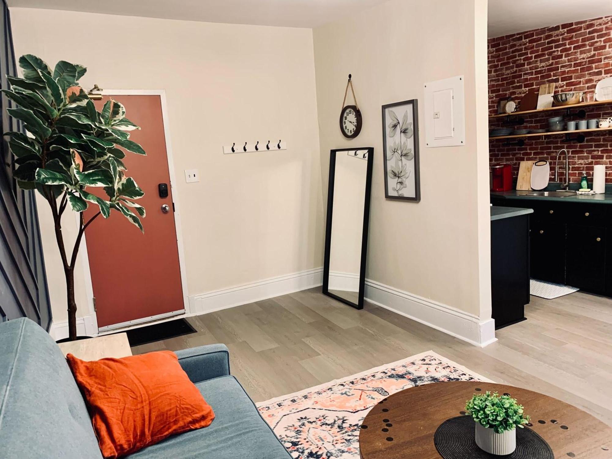 New Cozy& Stylish 2-Bdrm, Close To Downtown, Unit #3 Apartment Halifax Exterior photo